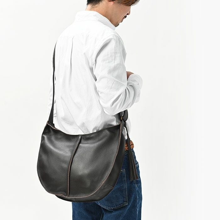 メンズ リィディー レザー ショルダーバッグ 本革 斜めがけ 軽量 軽い